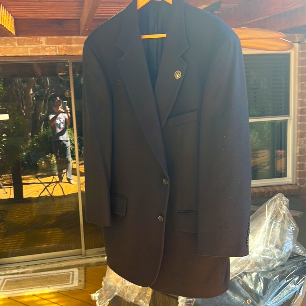 Oscar de la Renta suit